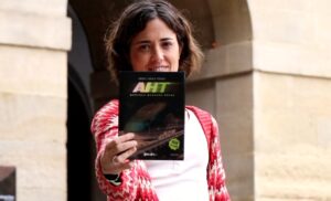 Nerea Loiolak 'Arrisku Handiko Trena' Eskapu bildumaren hirugarren liburua kaleratu du