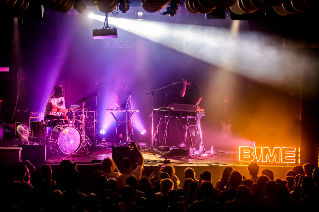 Euskal talde edo bakarlari batek BIME Bogota azoka profesionalean parte hartzeko deialdia zabalik da