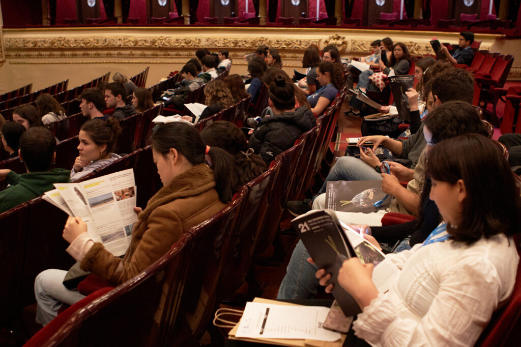 Donostiako Giza Eskubideen 22. Zinemaldiko Gazte Epaimahaian parte hartzeko izen-ematea zabalik da