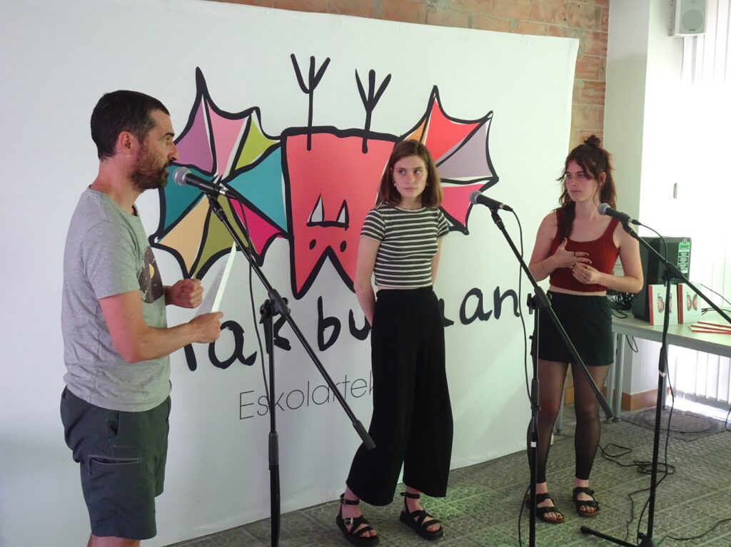 Herrialdeetako eskolartekoak martxan dira