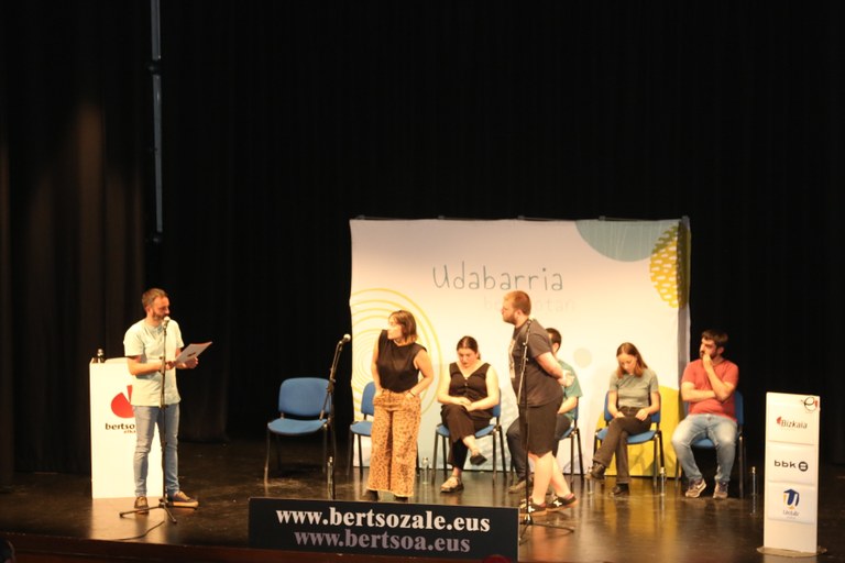 Maiatzaren 8an abiatuko da Bizkaiko Bertsolari Txapelketako sailkapen fasea