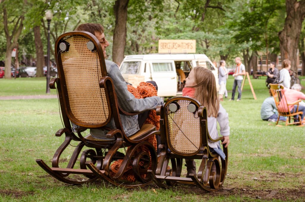 Sehaska-kantak entzunez, denboran kulunkatzeko aukera emango du Bercer le Temps talde kanadarrak Hernanin