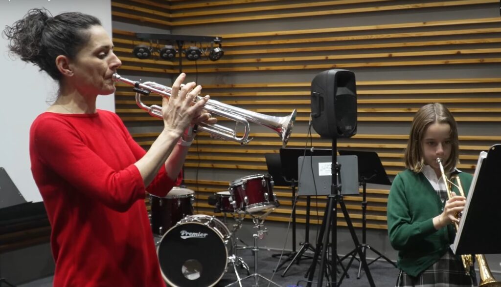 Iruñeko Udal Musika Eskolak ikasle berriek 2025-2026ko ikasturterako izena emateko epea ireki du