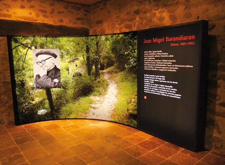 ‘Arkeologia Ataunen’ erakusketa irekiko dute Barandiaran museoan, herriko ondare eta arkeologia aberastasuna balioesteko asmoz