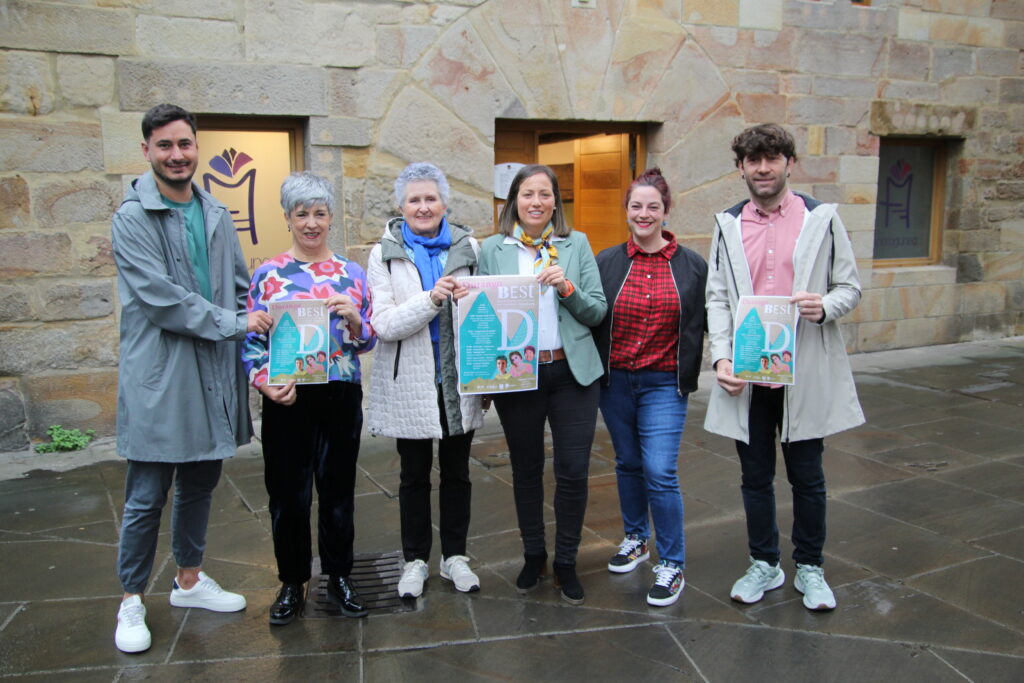 Emakume Sortzaileen Topaketa antolatu dute maiatzaren 10ean, Durangoko Plateruenan