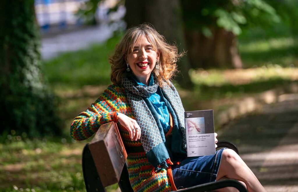 EHUk ‘Ahotsak gorpuztuz. Euskal emakumezkoen literatura (1970-1985)’ liburua plazaratu du