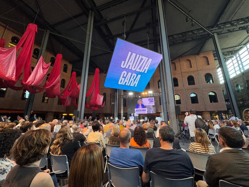 ‘Jauzia gara’ lelopean, euskara biziberritzeko adostasun zabala lortzeko bidea abiatu du Eusko Jaurlaritzak