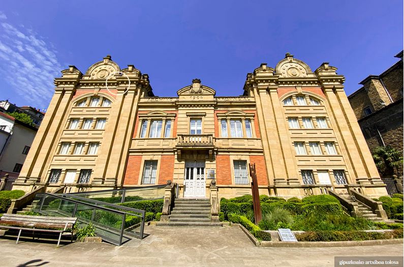 Bisita gidatuak antolatu dituzte Oñati eta Tolosako artxiboetara