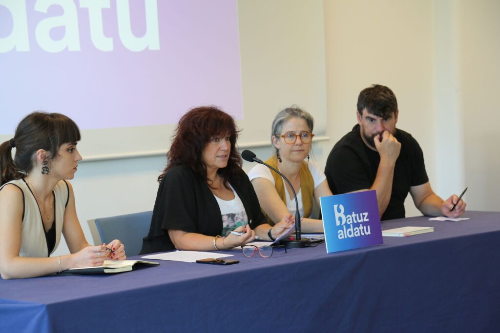 Euskararen biziberritzearen aldeko Itun Soziopolitiko berrirako oinarriak aurkeztu dituzte