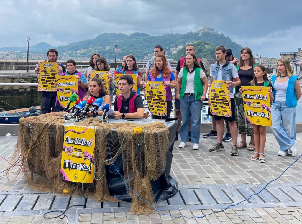 Donostiako Piratek aurtengo Aste Nagusia aurkeztu eta honen ezaugarriak aletu dituzte gaur, Donostiako Kaian