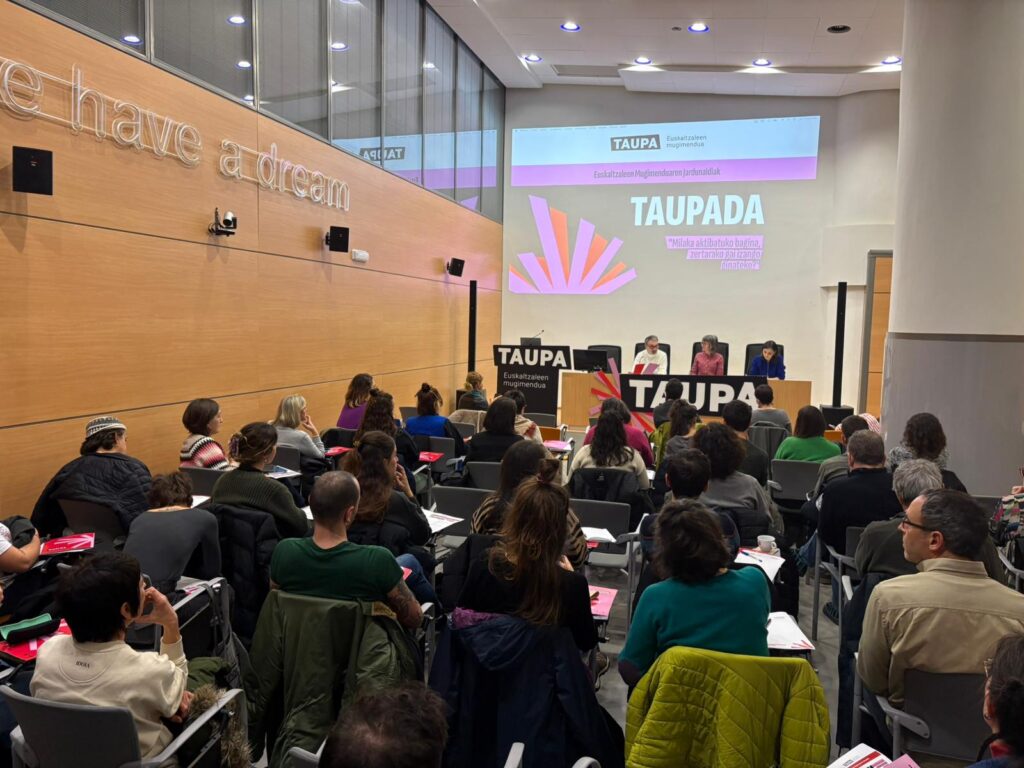 Euskararen erabileran eragiteko ohitura zaharrak biziberritu