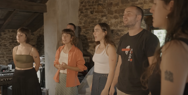 Desgaraian taldeak ‘Wafa’ abestiaren bertsioa plazaratu du Wafa Idris militante palestinarra ohoratzeko