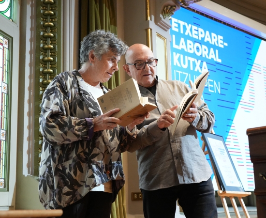 Manel Rodriguez-Castello eta Contrabando argitaletxeak eskuratu dute Etxepare – Laboral Kutxa Itzulpen Saria