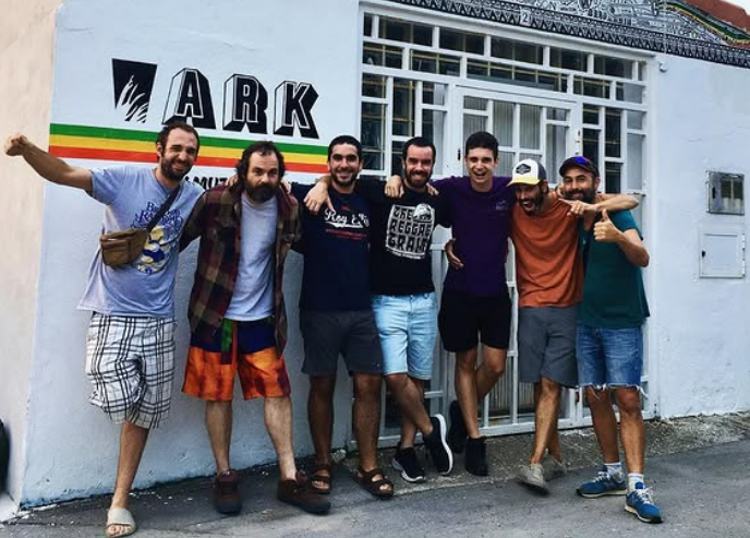 Agoteak reggae taldeak izen bereko lehen diskoa kaleratu du