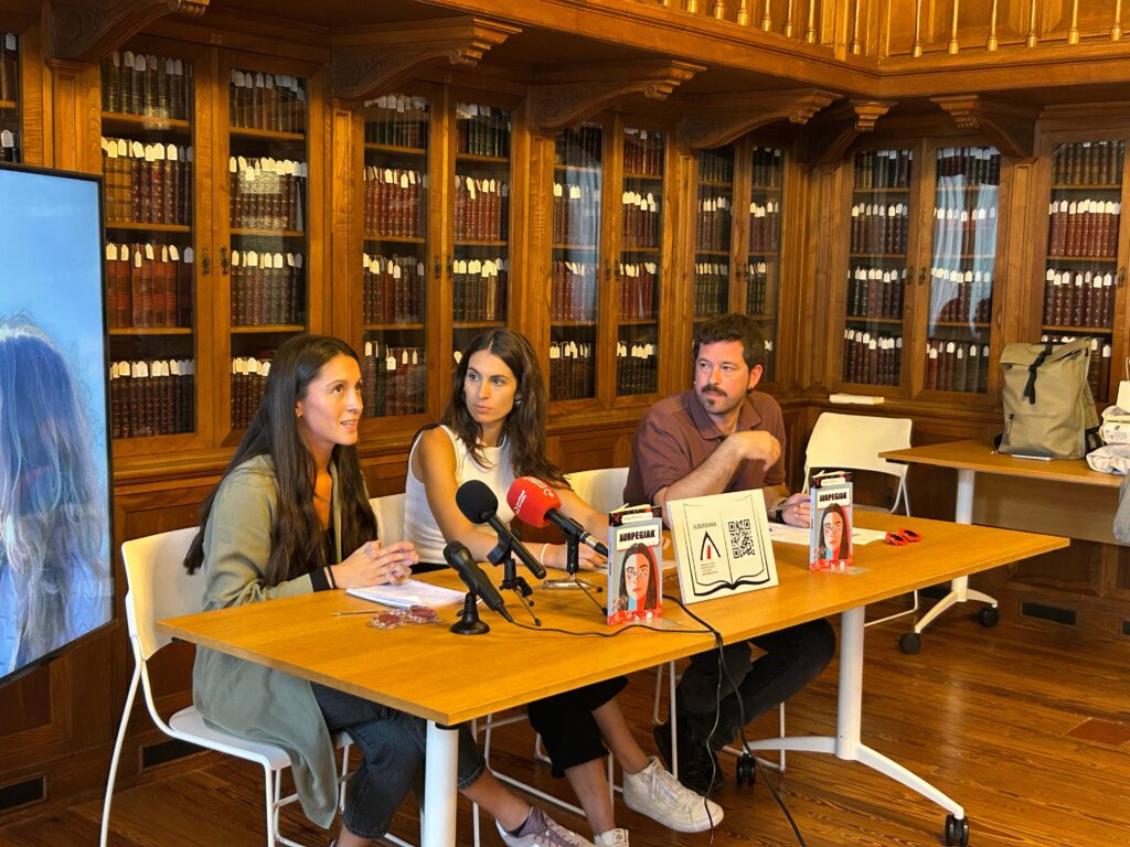 ‘Aurpegiak’, benetakotasuna bilatzeari buruzko eleberria ondu du Amaia Telleriak