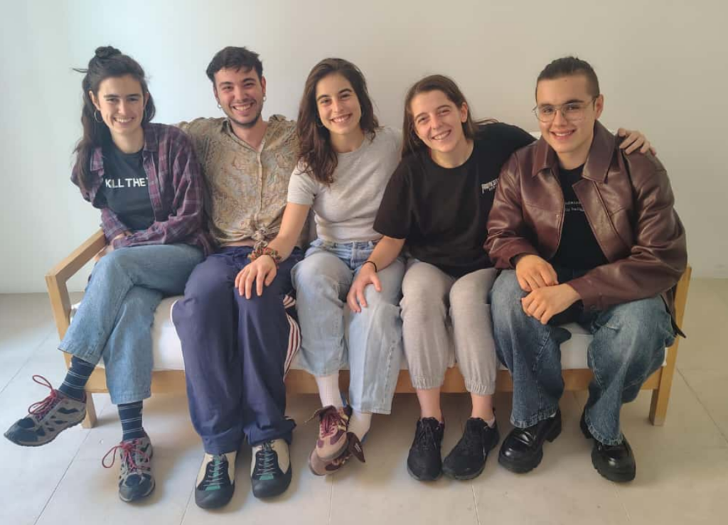 ‘Kutxatu Gasteiz’, ‘Bizitza baten koplak’, ‘Garun Null’, ‘Akerra Marioker’ eta ‘Doluak’ Gazte Sortzaileak bekarako aukeratuak