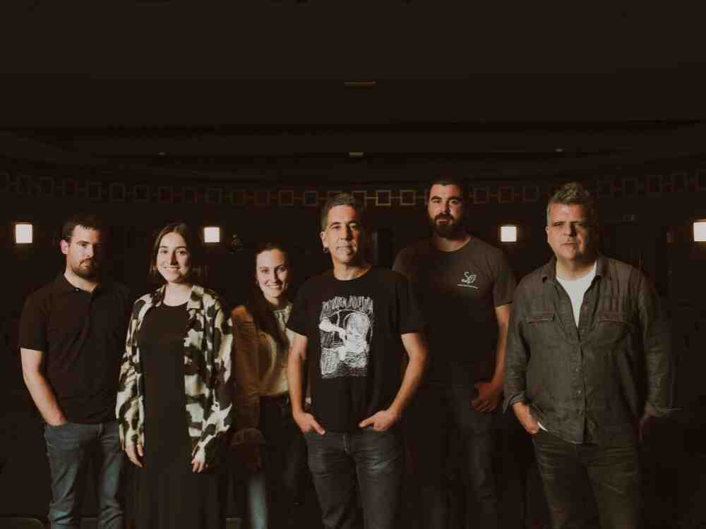 Galbahe taldeak ‘Ez gara dena ahazteko nahikoa biziko’ lehen diskoa aurkeztuko du abenduaren 19an, Larrabetzuko Hori Bai gaztetxean