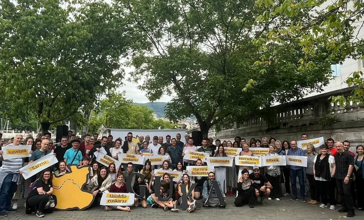 Erdalduntze makina gelditzeko manifestazioa egingo dute gaur, Bilbon