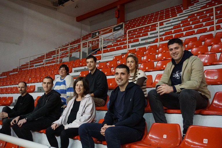 Bizkaiko Bertsolari Txapelketako finala jokatzeko gogotsu daude zortzi finalistak